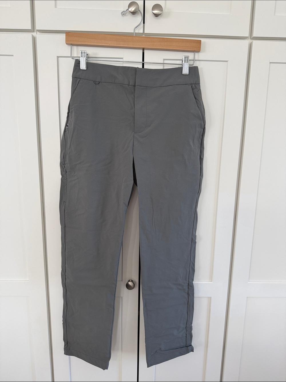 Figs Women's Gray Straight-Leg Scrub Trousers
